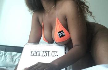 SEXY CHOCOLATE BABE 🍫, 20 Black female escort, North York